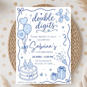Puede incluir: Una invitación de cumpleaños con dibujo lineal azul sobre fondo blanco. El texto dice "double digits" y "10º Cumpleaños de Sabrina". La invitación incluye ilustraciones de globos, una tarta, regalos y un animal de globo.