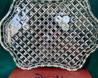 Royal Limited 24% Lead Handcut Crystal Scalloped Diamond Pattern Tray 11"