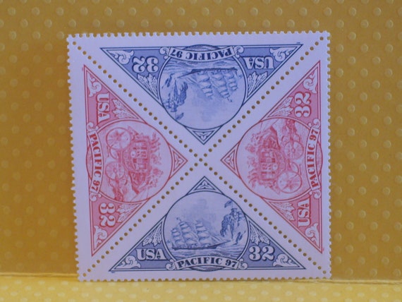 ユニークなヴィンテージ トライアングル郵便切手 4 枚セット