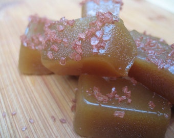1 dozen large vegan organic hawaiian red sea salt caramels in eco-friendly sustainable gift packaging