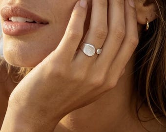 Silver Plated Brushed Bow Open Ring, Adjustable Plain Band, Unisex Dainty Everyday Ring, Minimalist Jewelry Gift for Men Women