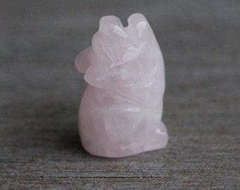 Rose Quartz Howling Wolf Shaped Stone Figurine