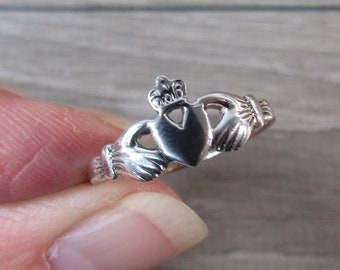 Sterling Silver Claddagh Ring