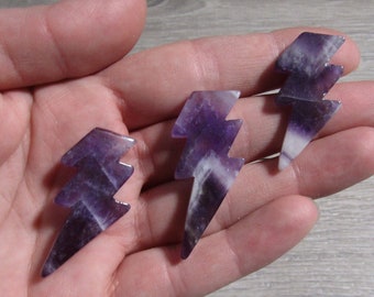 Amethyst Lightning Bolt Shaped Stone FF36