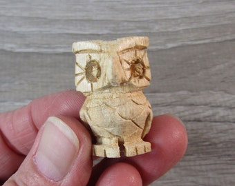 Palo Santos Owl 1.1 inch Shaped Figurine