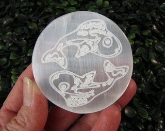 Selenite Etched Pisces 2" +/- Plate SL93