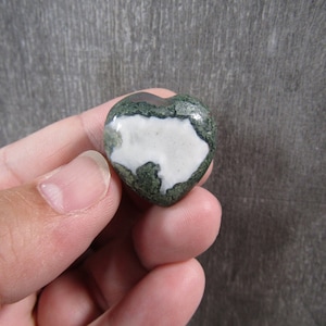 Moss Agate Heart 25 mm Shaped Stone