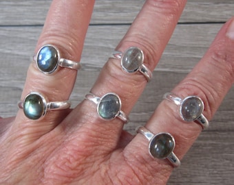 Labradorite Sterling Silver Oval Ring Z118