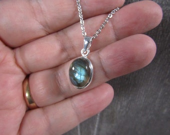 Labradorite Sterling Silver Pendant with Stainless Steel Chain P78