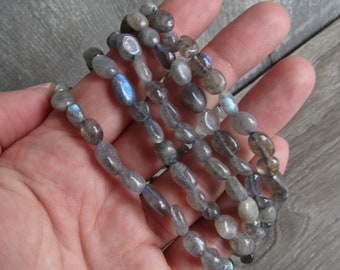 Labradorite Stretchy String Oval Bracelet G160