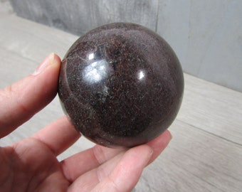 Garnet Sphere 1 lb 4.2 oz 68 mm #4660 cc