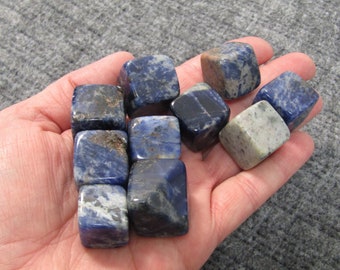 Sodalite 0.75 inch + Tumbled Stone T150