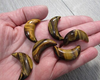 Tiger's Eye Gemstone 30 mm Moon K187