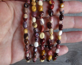 Mookaite Stretchy String Oval Bracelet 025