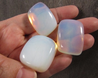 Opalite 1 inch + Tumbled Stone T112