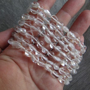 Clear Quartz Stretchy String Oval Bracelet G32