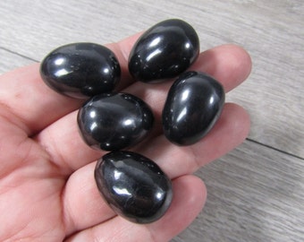 Shungite Stone Small Egg L13