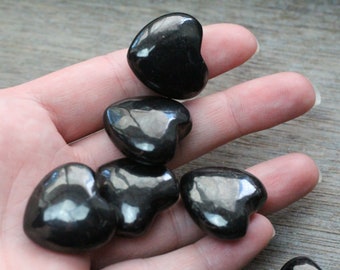 Shungite Stone Puffy 25 mm Heart K217