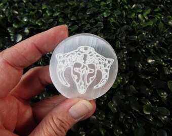 Selenite Etched Aries 1.75 inch Plate SL88