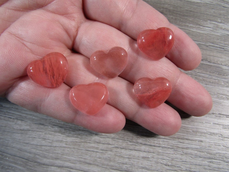 Cherry Quartz Small 17 mm Heart Stone with Flat Back K257 image 3