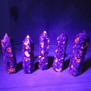Flame Stone 2 1/2" Obelisk