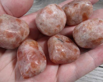 Sunstone 1 inch +Tumbled Stone T153