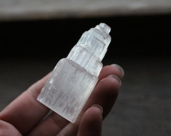 Selenite Small Skyscraper 2.5 inch Tower SL3