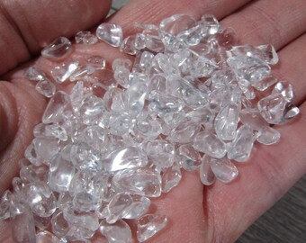 Clear Quartz Chip Tumbled Stone Small Bag T183