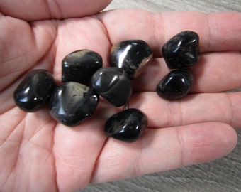 Black Onyx 0.5 inch + Tumbled Stone T210