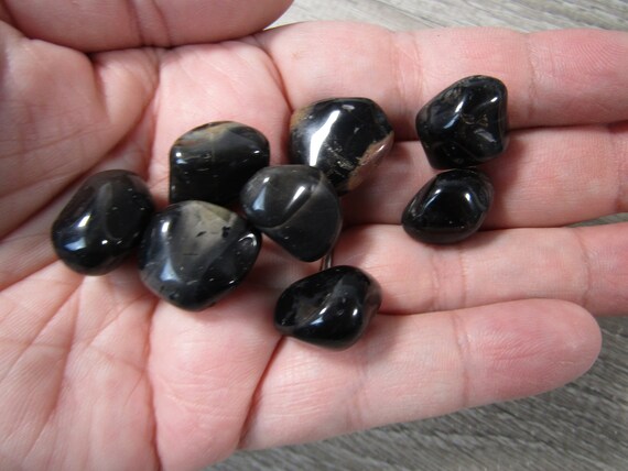 Grade A Black Onyx Tumbled Stone, 0.8 1 Inches Tumbled Black Onyx