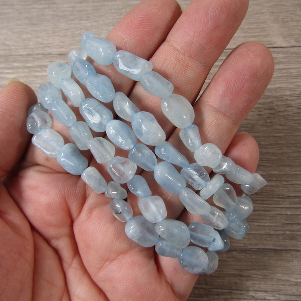 Aquamarine Stretchy String Bracelet G135