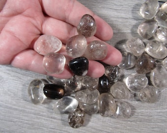 Smoky Quartz Tumbled 0.5 inch + Stone T28