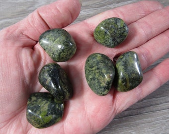 Jade Nephrite Brazil 0.75 inch + Tumbled Stone T493
