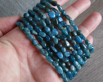 Blue Apatite Bracelet Stretchy String Style with Oval Beads