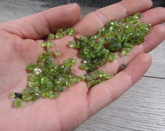 Peridot Chips Small Bag of Tiny Tumbled Stones T468