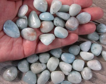 Aquamarine Tumbled 0.5 inch + Stone