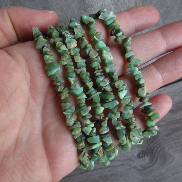 Chrysoprase Bracelet Stretchy String Style with Chip Crystals