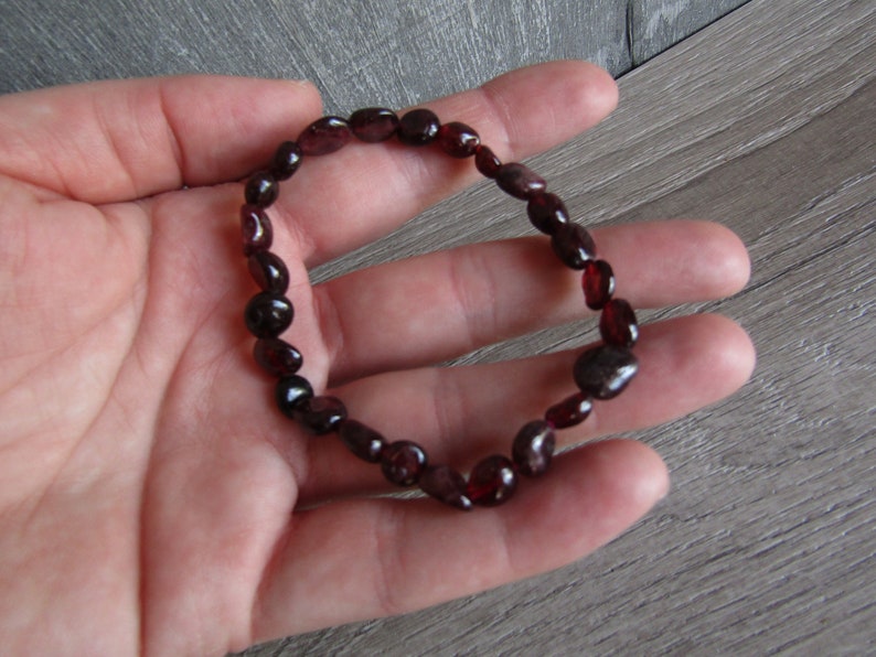 Garnet Stretchy String Oval Bracelet G48 image 7