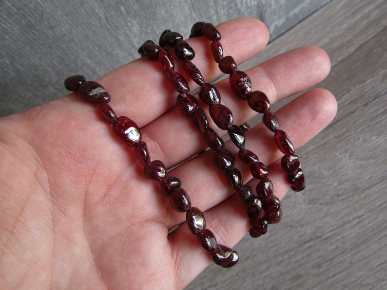 Garnet Stretchy String Oval Bracelet G48 image 6