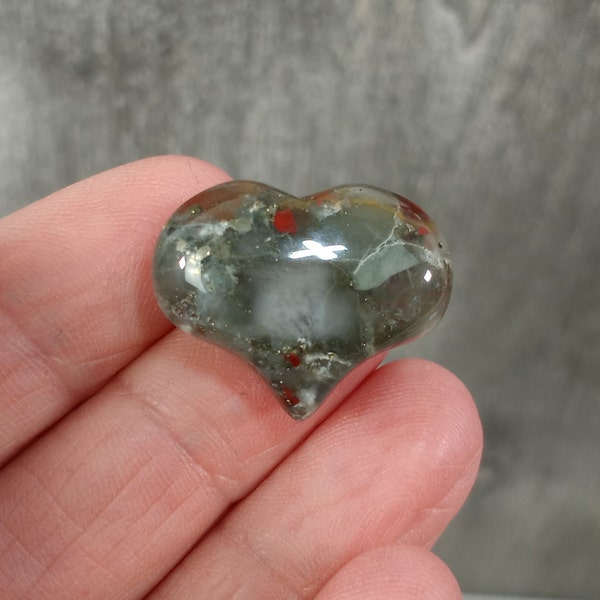 African Bloodstone Puffy Shaped Stone 25 mm Heart K54