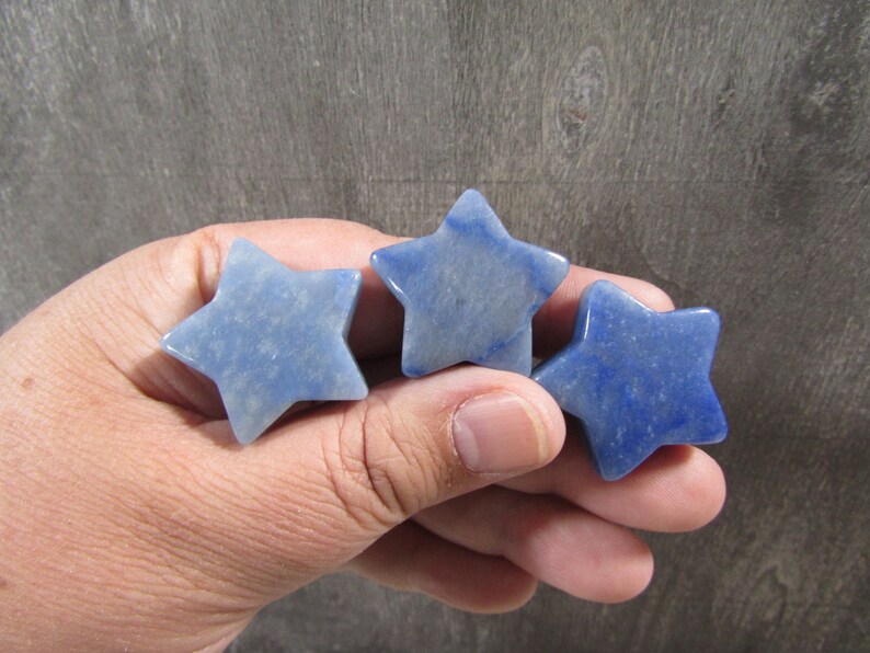 Blue Quartz Star 26 mm Shaped Stone immagine 7