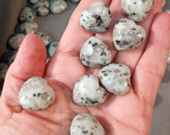 Kiwi Sesame Jasper Heart Puffy 20 mm Pocket Stone