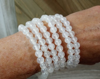 White Moonstone 6 mm Round Stretchy String Bracelet G374