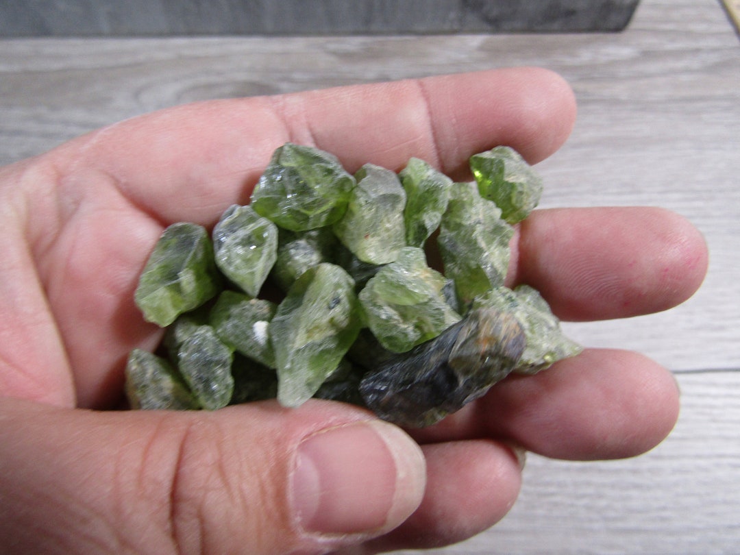 Raw Arizona Peridot Crystal R10 Etsy