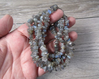 Labradorite Chip 30 inches Looped Strand 239