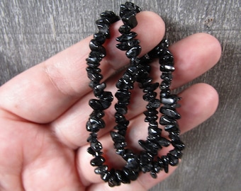 Black Tourmaline Stretchy String Chip Bracelet G100