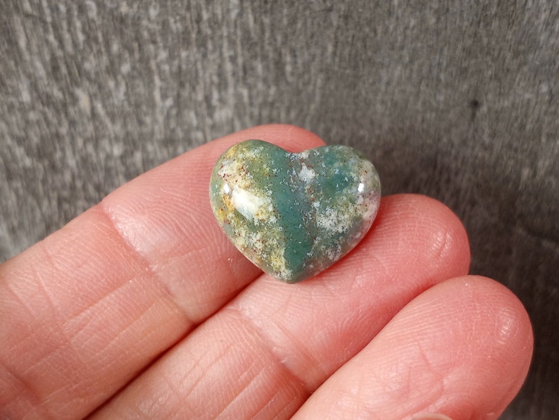 Moss Agate Stone 17 mm Heart with Flat Back K258 immagine 6