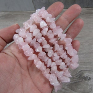 Rose Quartz Chip Stretchy String Bracelet G147 image 1