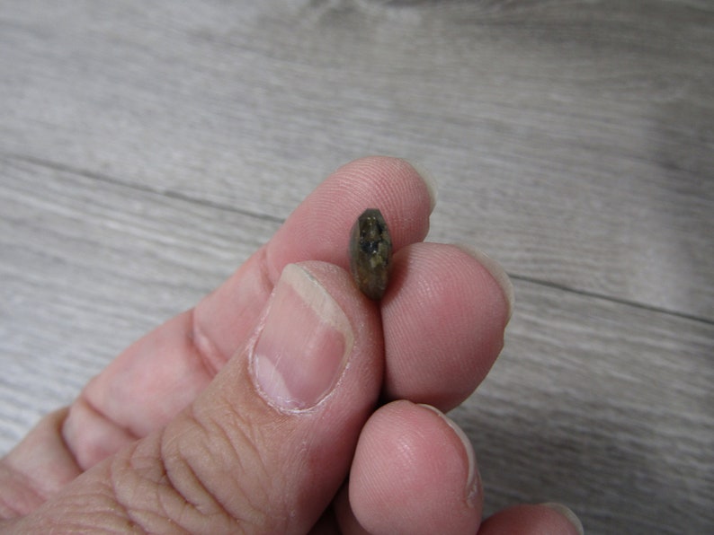 Labradorite Small Faceted Round 8 mm Crystal J141 image 6