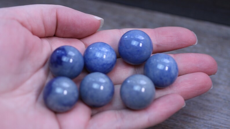 Blue Quartz Sphere 20 mm S40 image 5